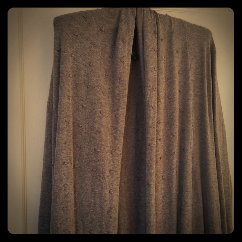 Gray duster